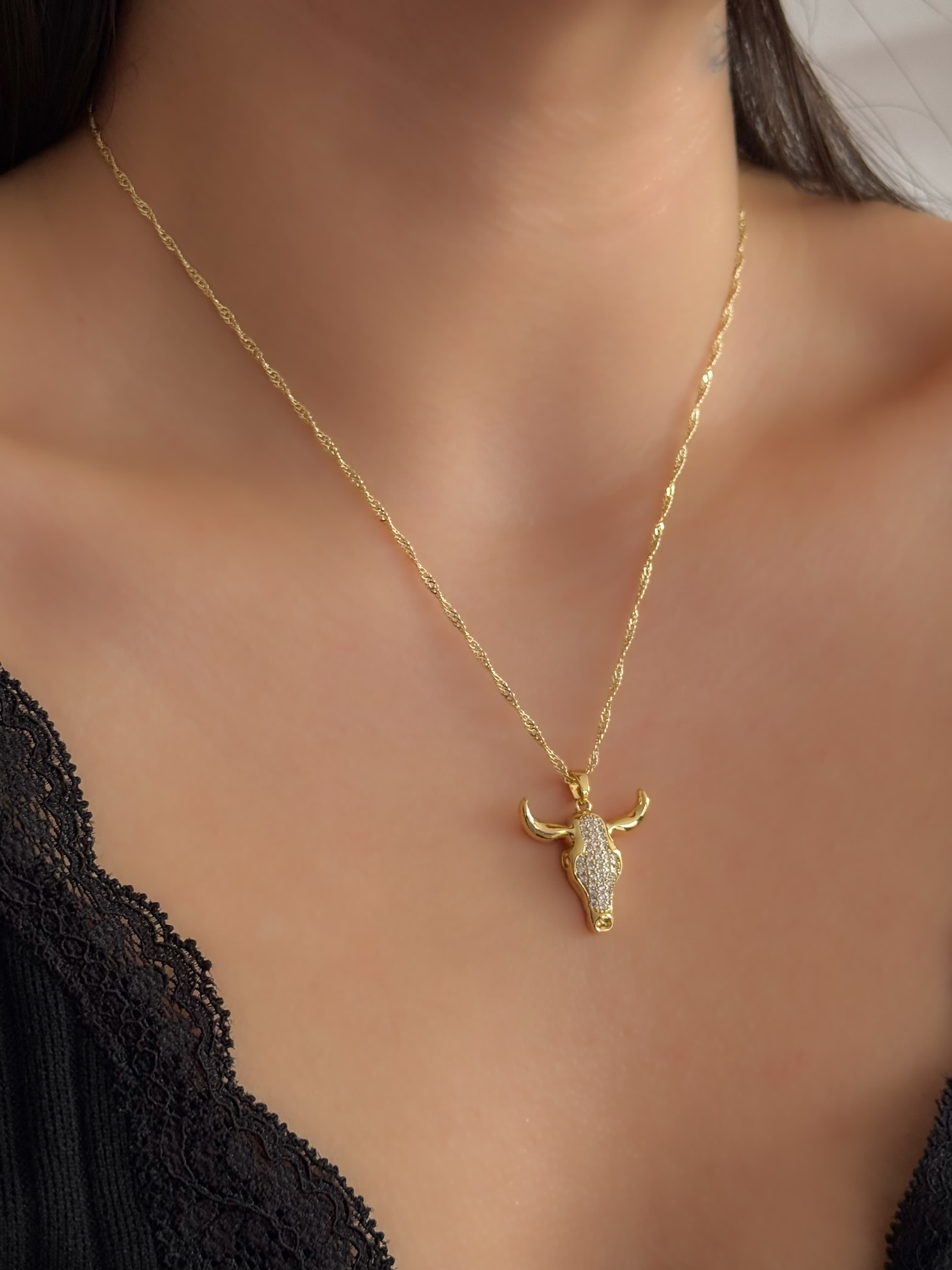 COLLAR ARES