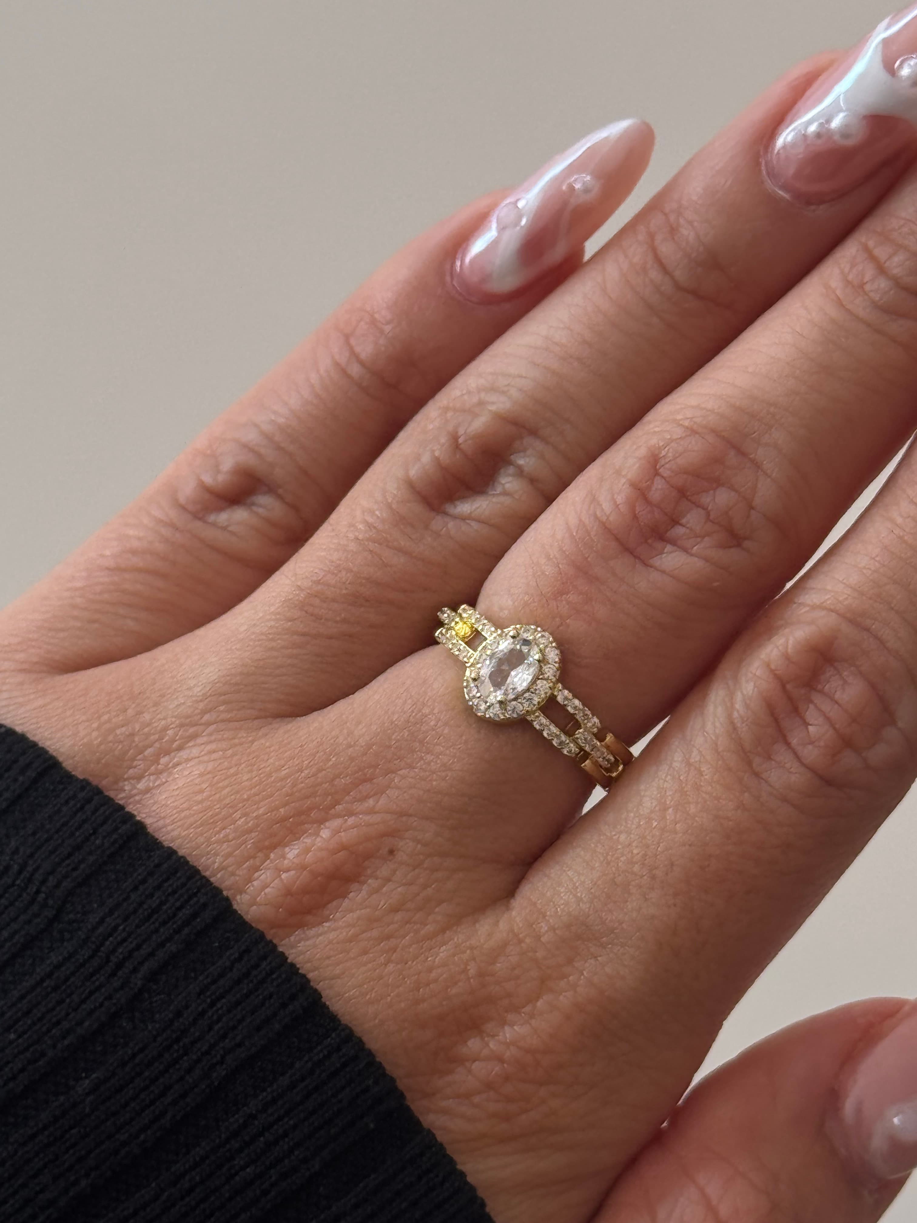 ANILLO IVONE